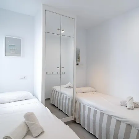 Apartment Fuer 6 Personen Ca 105 Qm In Nerja, Andalusien Costa Del Sol *